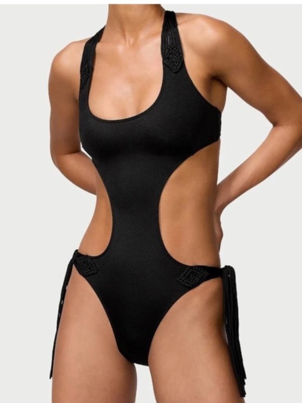 The Victoria's Secret
Swim Macrame
Fringe Monokini
Cheeky Black
